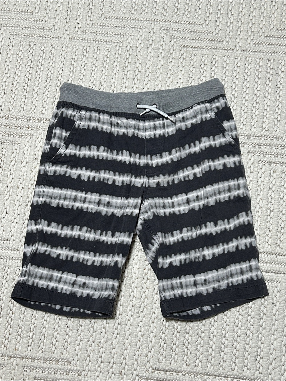 wonder nation Gray & White Tie-Dye Lounge Shorts
